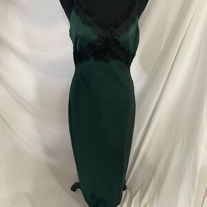 MINK PINK | Erin Lace Trim Midi Dress | Size: Medium | (EUC)